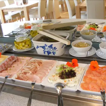 Seehof Leipzig 4* צוונקאו